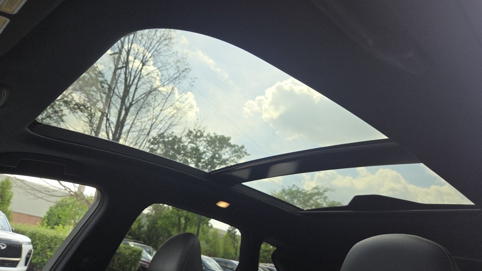 2023 INFINITI QX50 SPORT