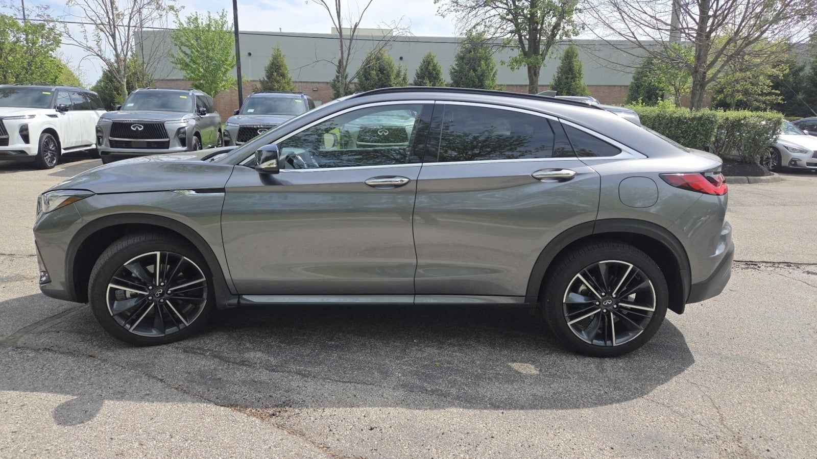 2025 INFINITI QX55 LUXE