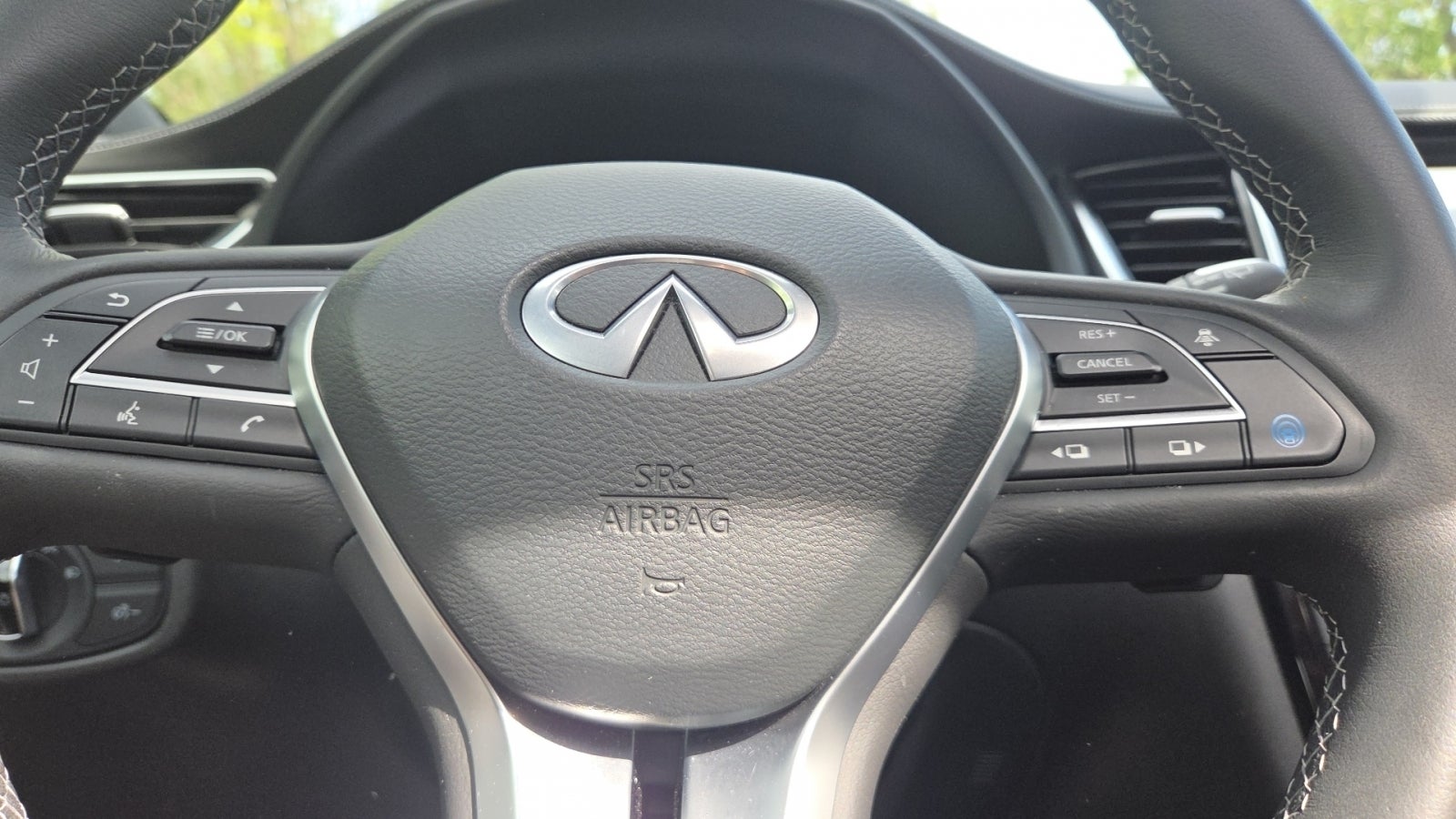 2025 INFINITI QX55 LUXE