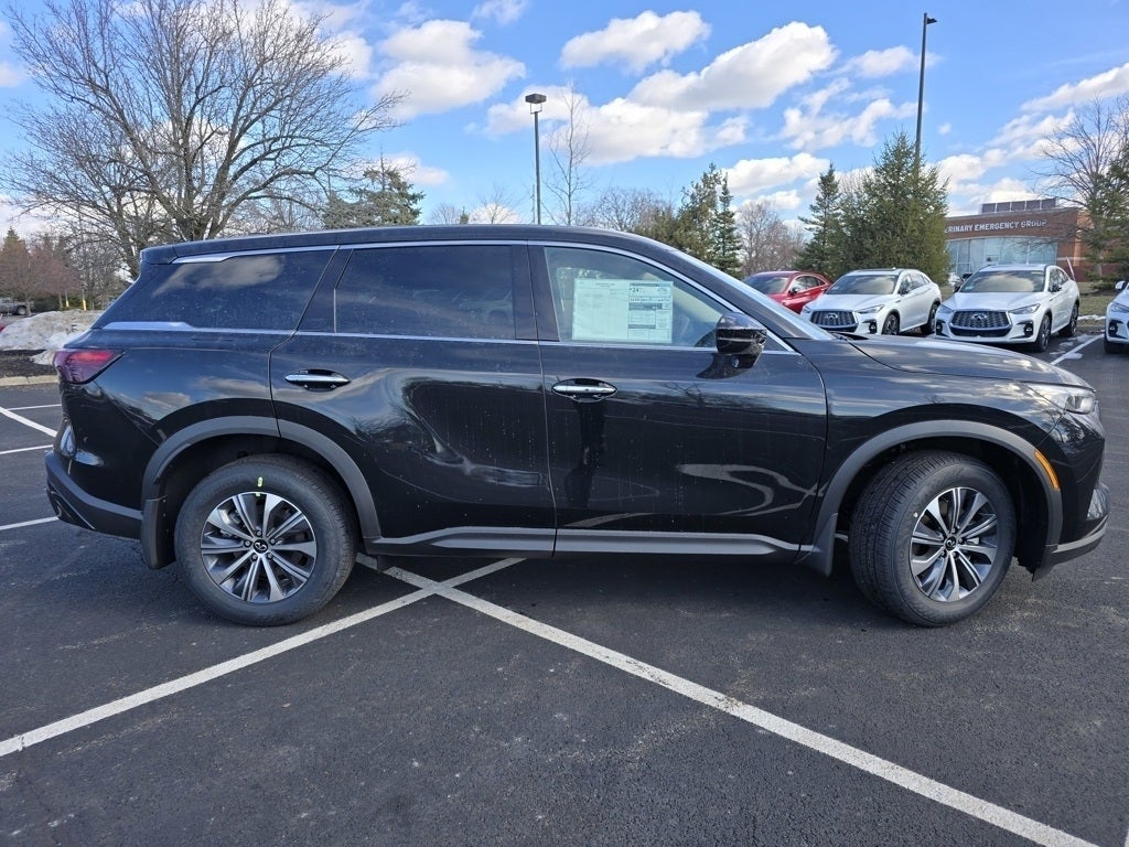 2025 INFINITI QX60 PURE