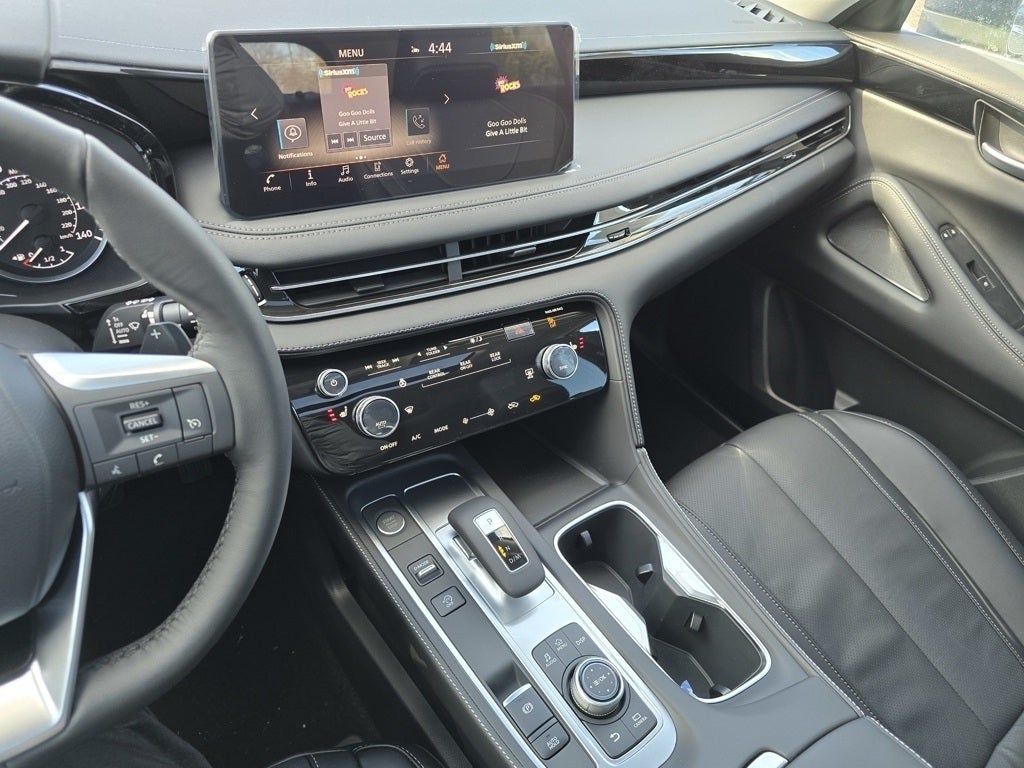 2025 INFINITI QX60 PURE