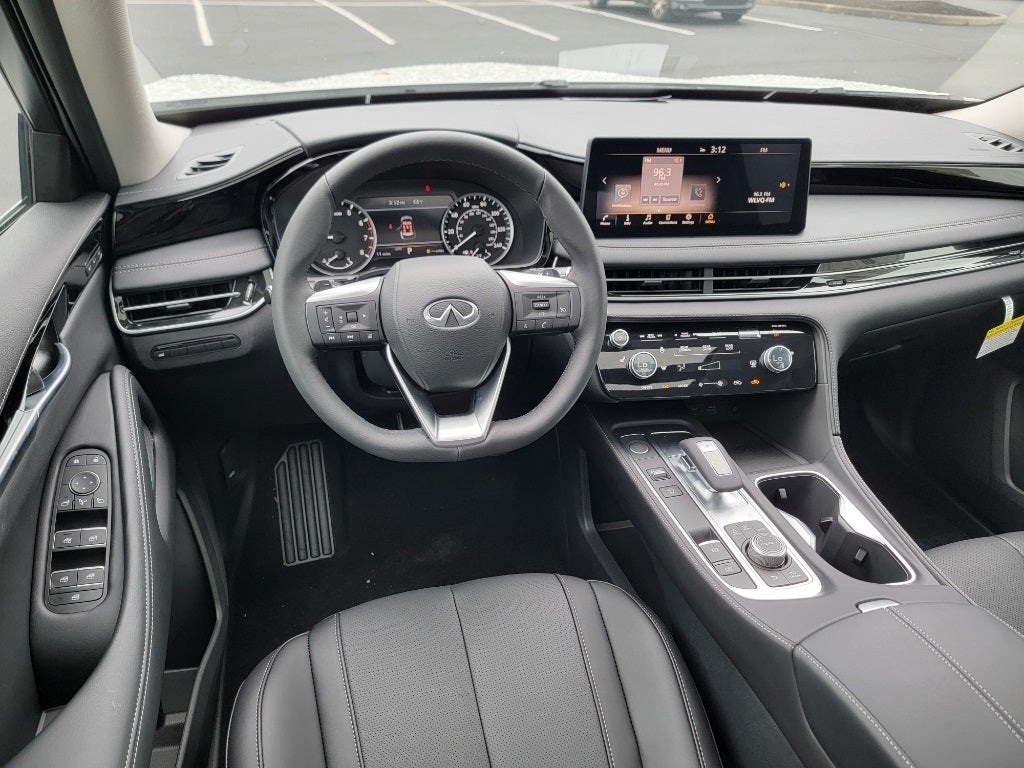 2025 INFINITI QX60 PURE