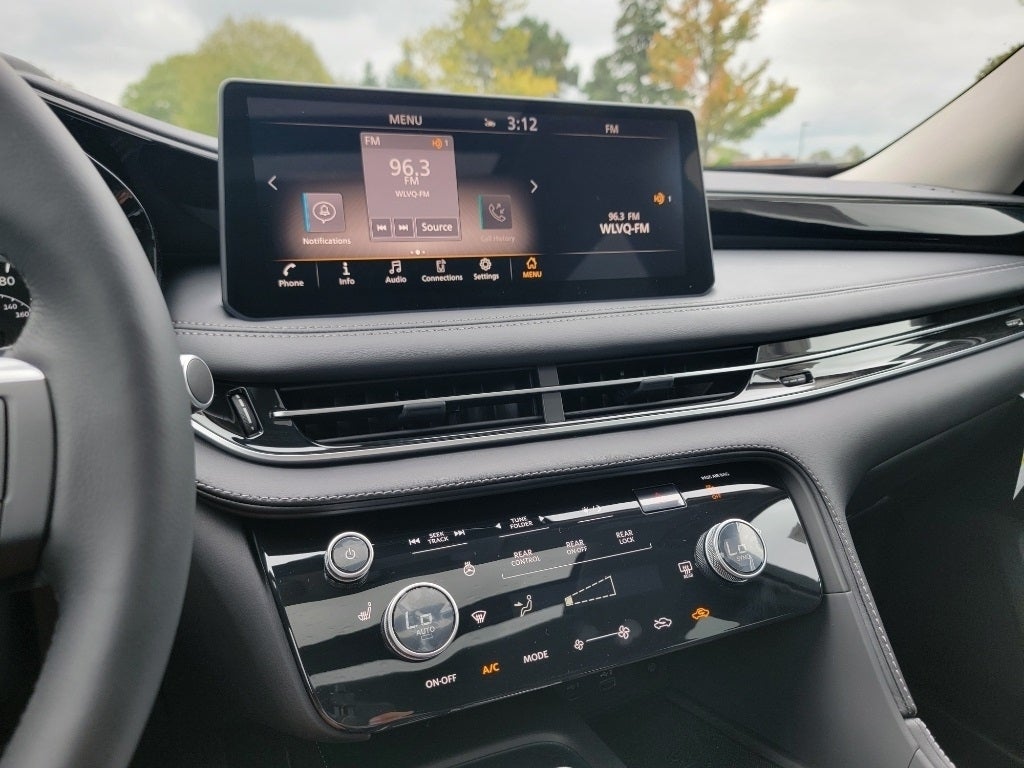 2025 INFINITI QX60 PURE