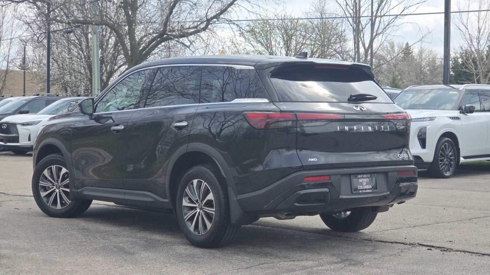 2025 INFINITI QX60 PURE