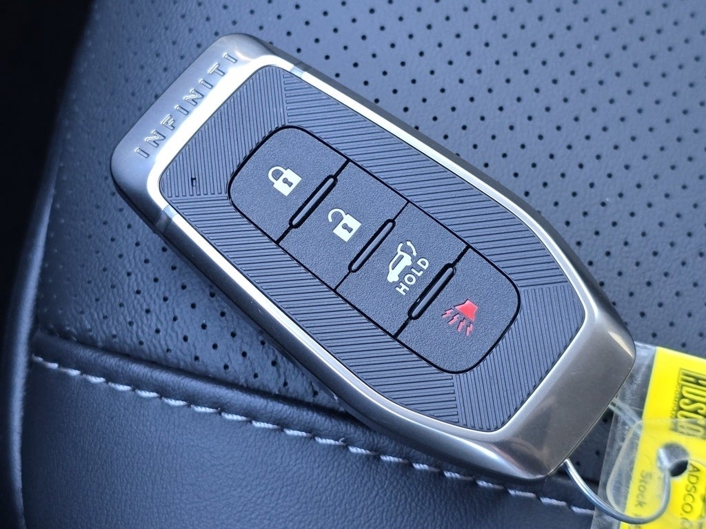 2025 INFINITI QX60 PURE