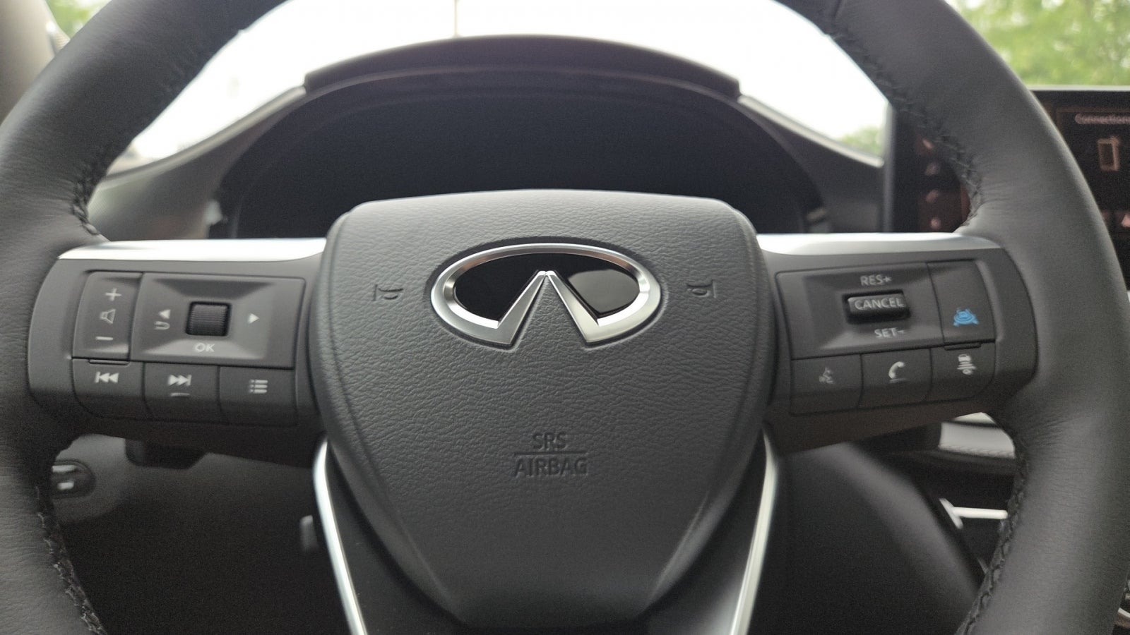 2027 INFINITI QX60 LUXE