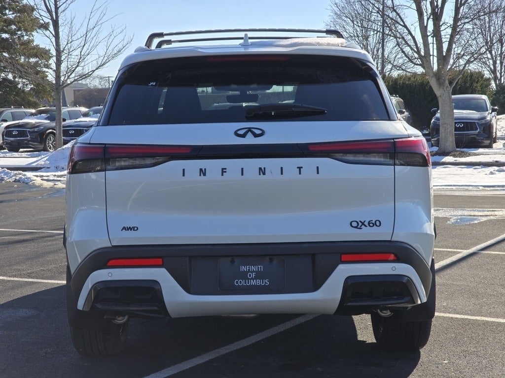2025 INFINITI QX60 LUXE