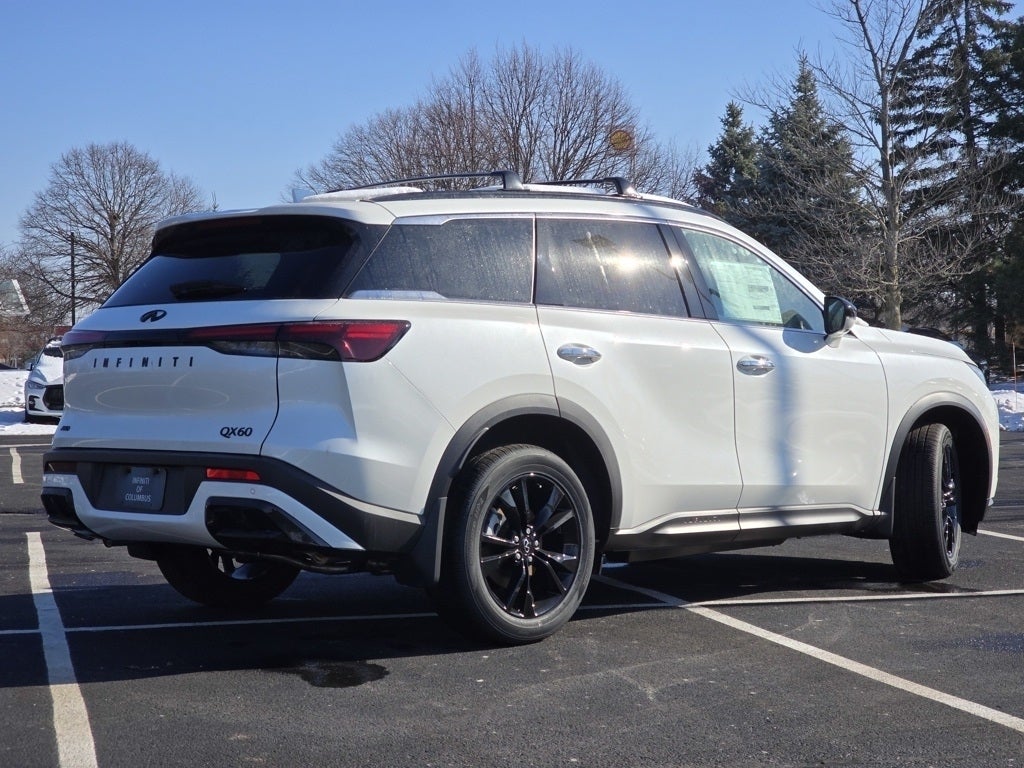 2025 INFINITI QX60 LUXE