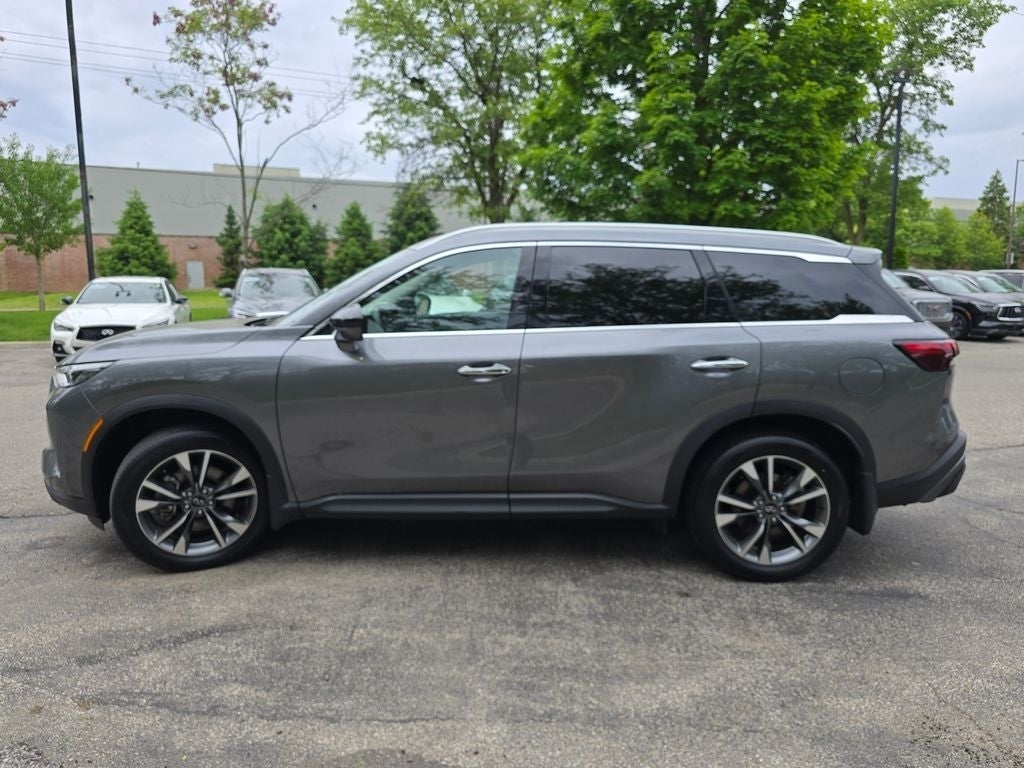 2025 INFINITI QX60 LUXE