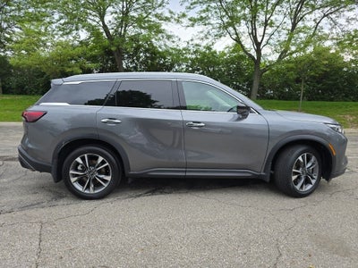 2025 INFINITI QX60 LUXE