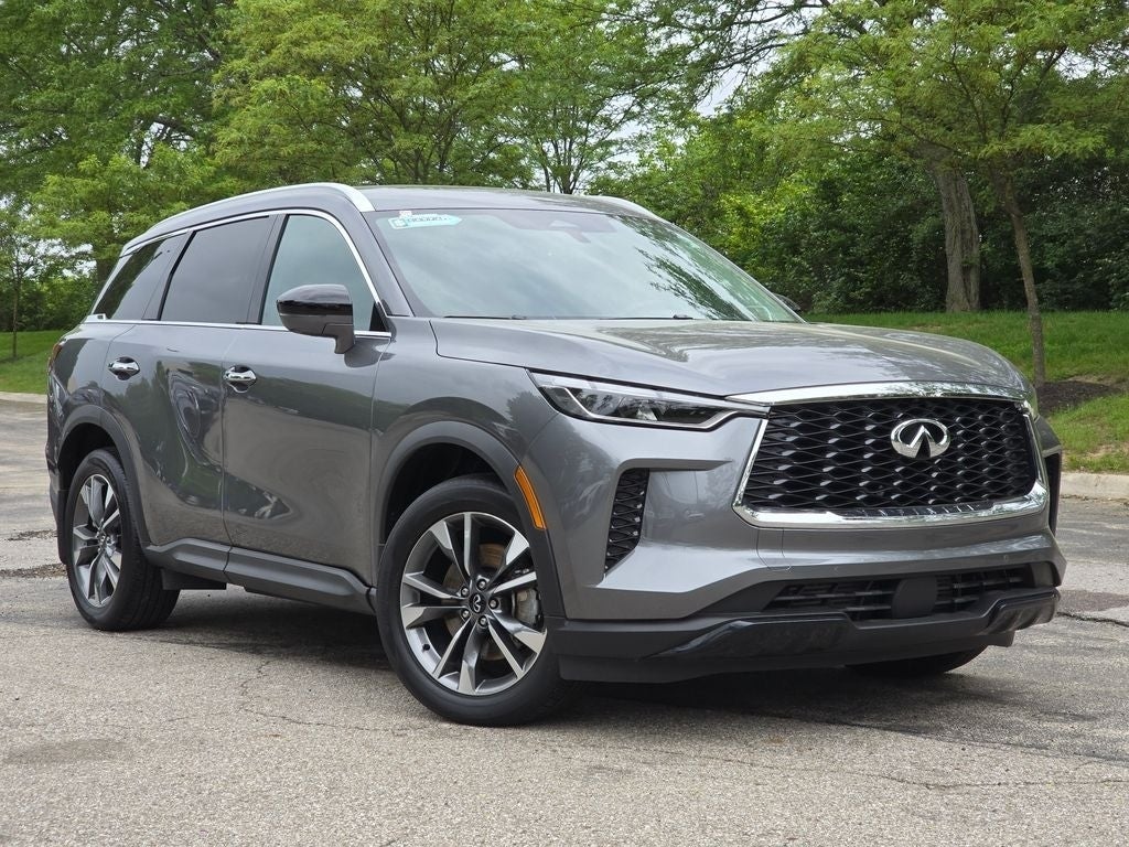 2025 INFINITI QX60 LUXE