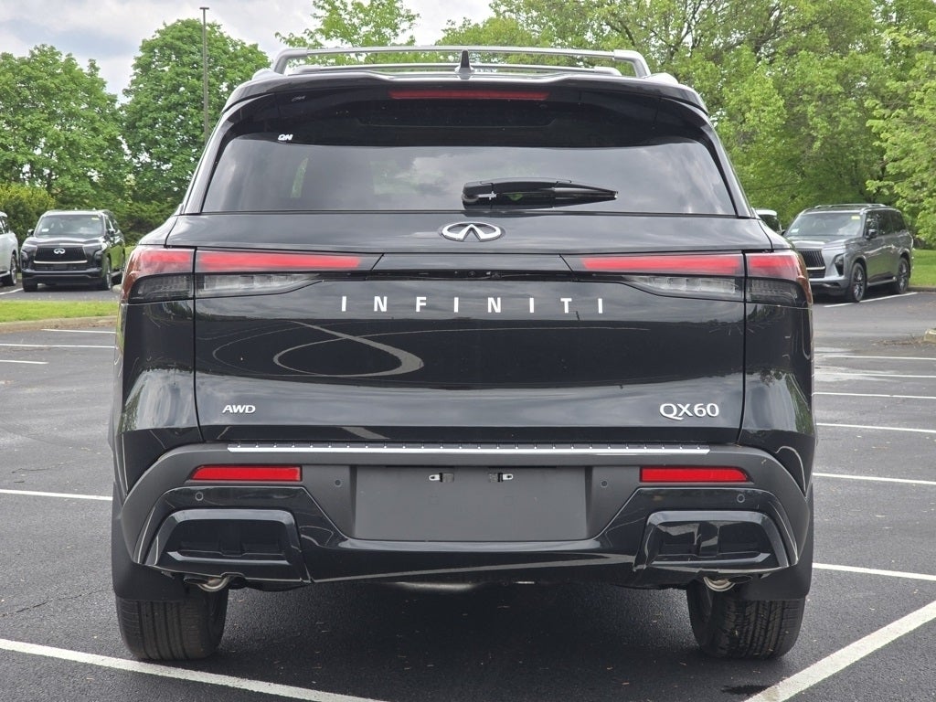 2025 INFINITI QX60 LUXE