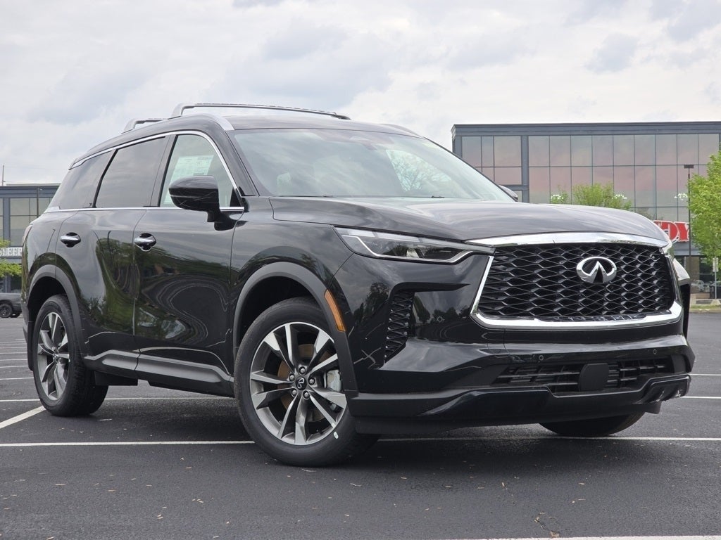 2025 INFINITI QX60 LUXE