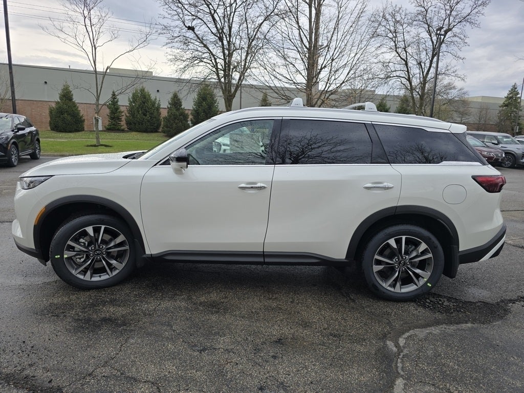 2025 INFINITI QX60 LUXE