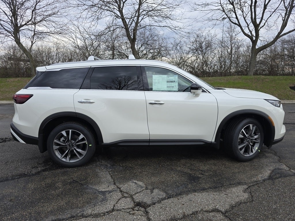 2025 INFINITI QX60 LUXE