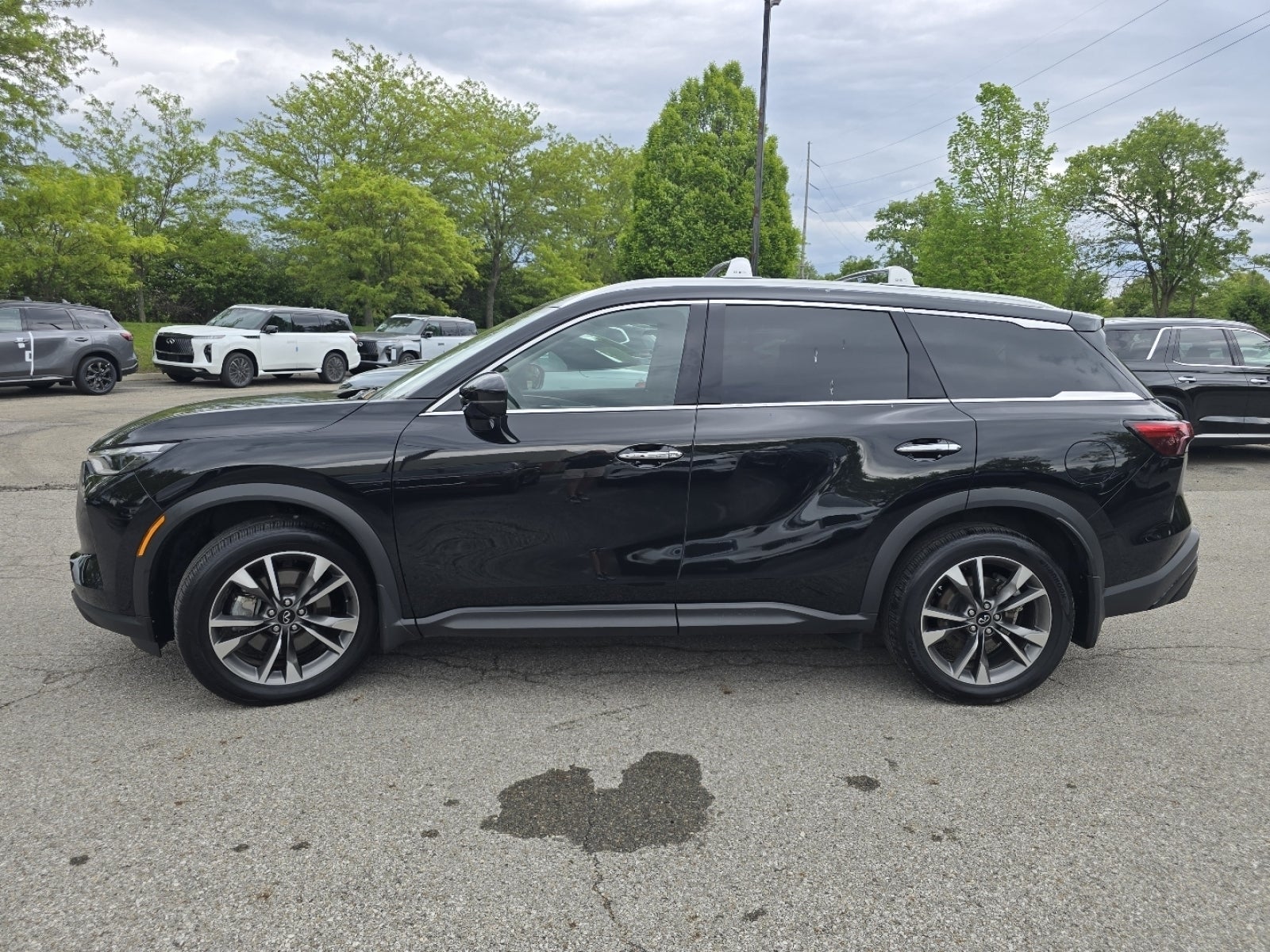 2025 INFINITI QX60 LUXE