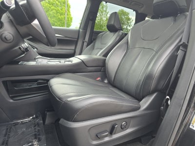 2025 INFINITI QX60 LUXE
