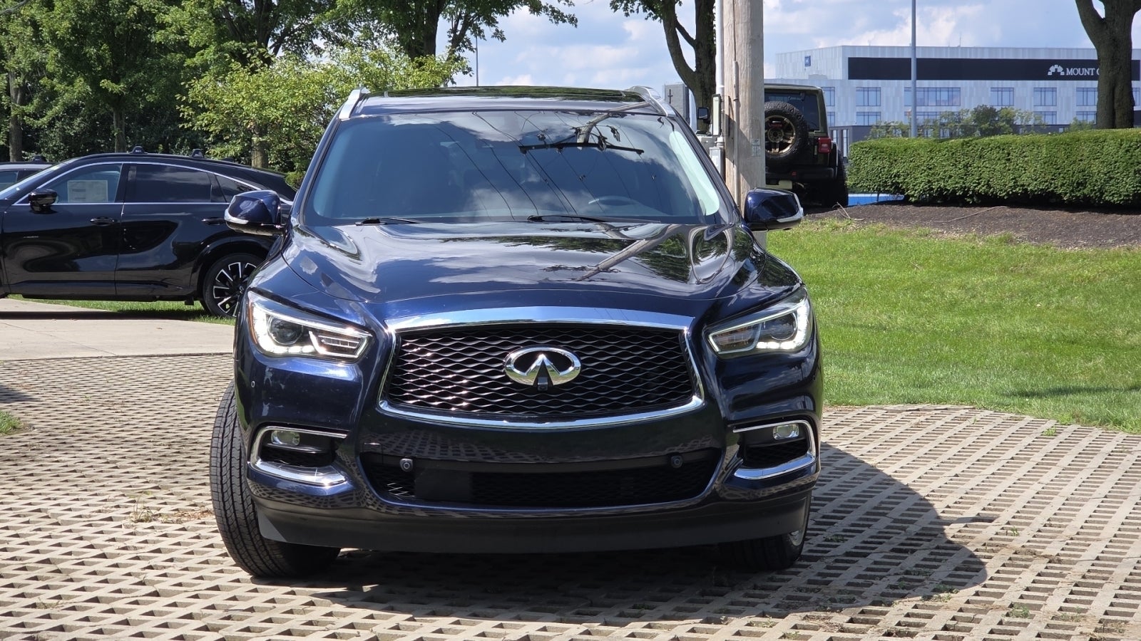 2020 INFINITI QX60 LUXE