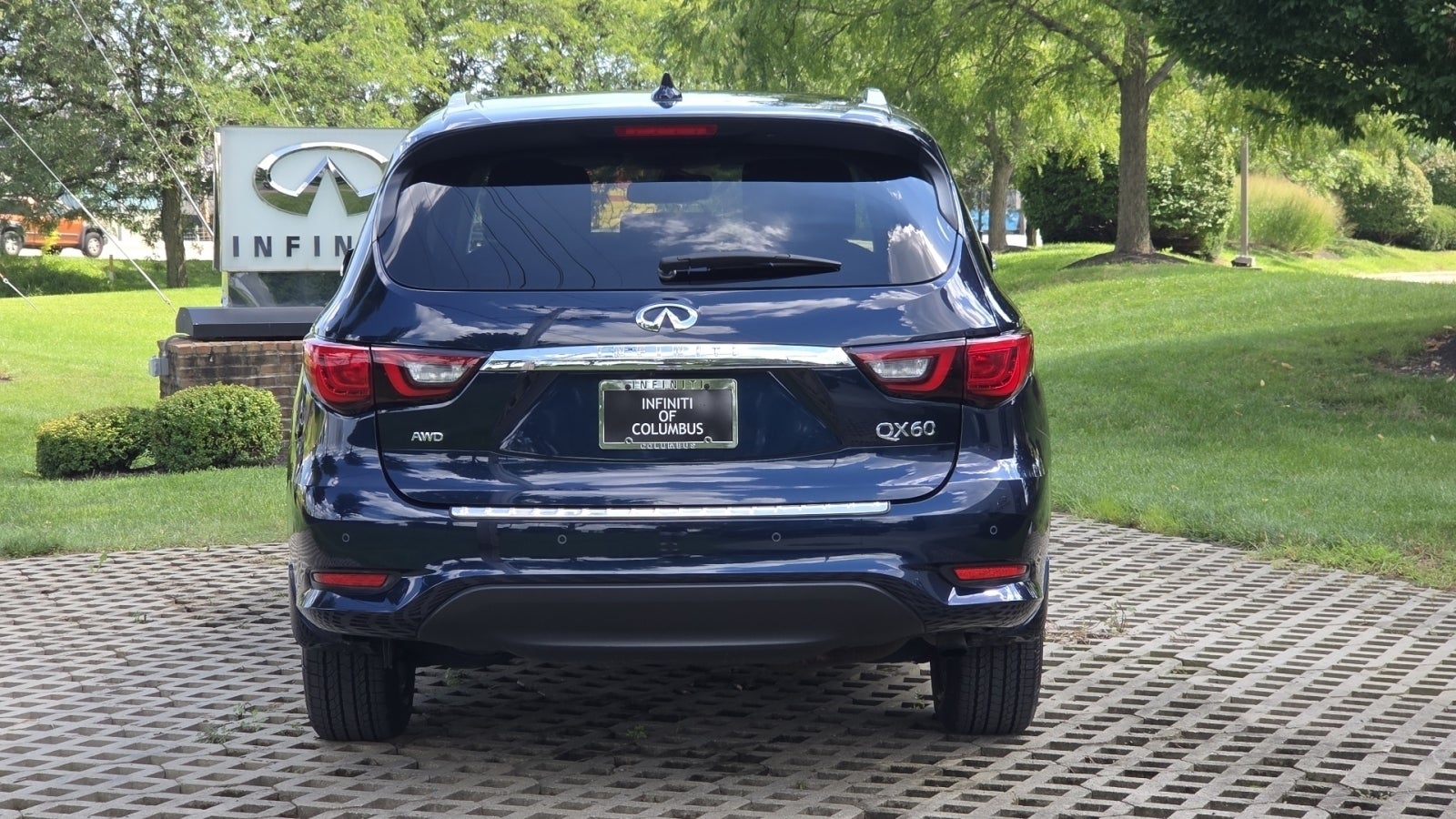 2020 INFINITI QX60 LUXE