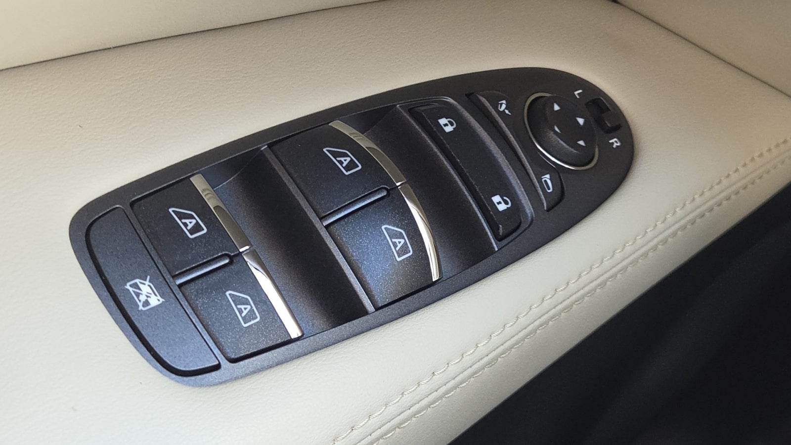 2019 INFINITI QX60 LUXE