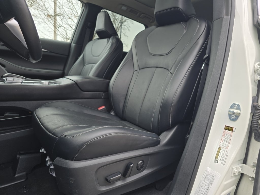 2024 INFINITI QX60 PURE