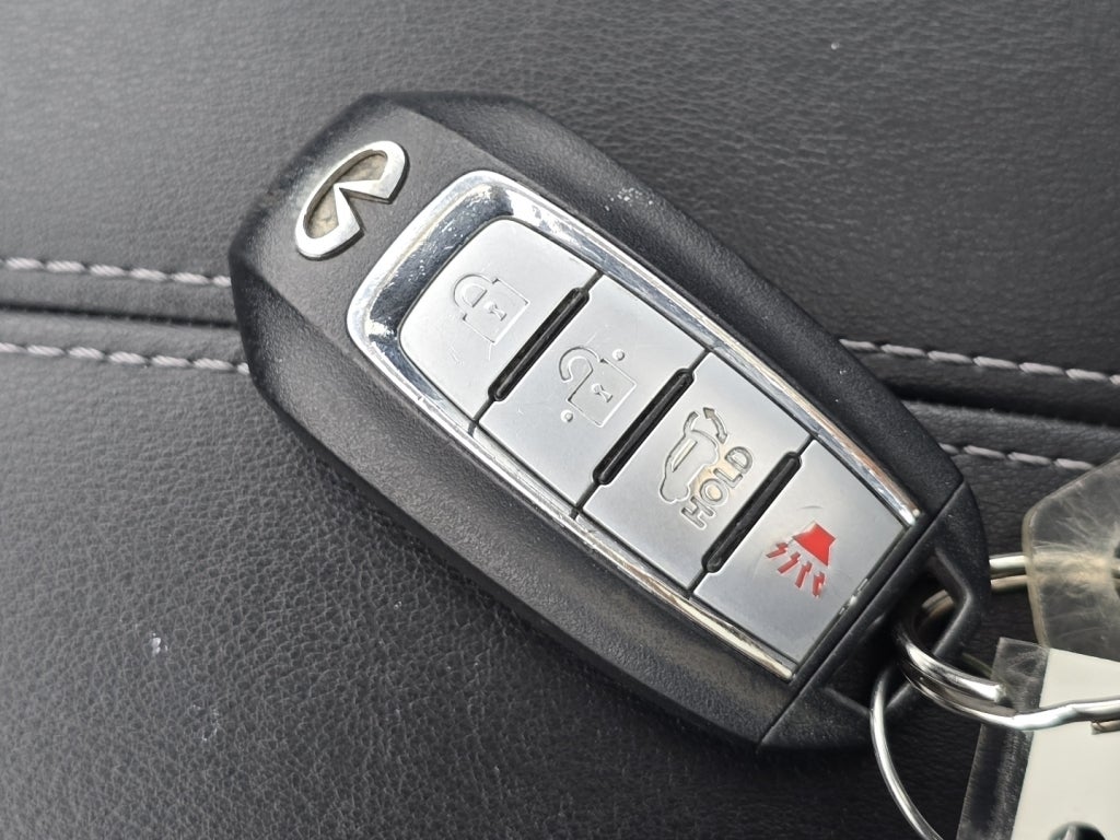 2024 INFINITI QX60 PURE