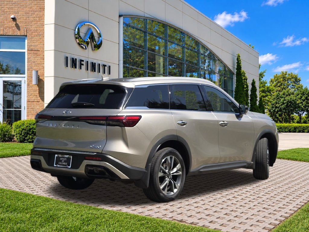 2023 INFINITI QX60 LUXE