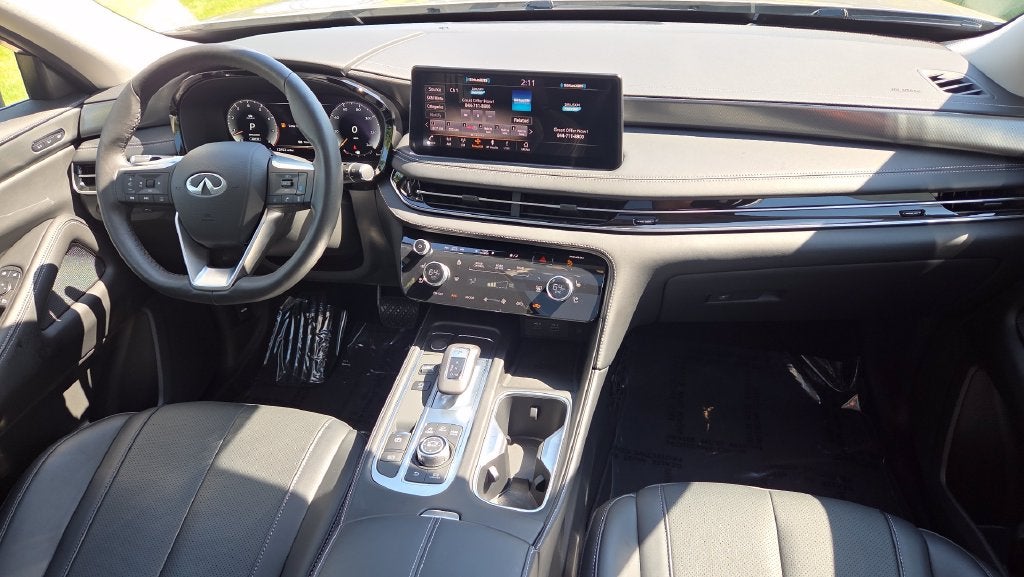 2023 INFINITI QX60 LUXE