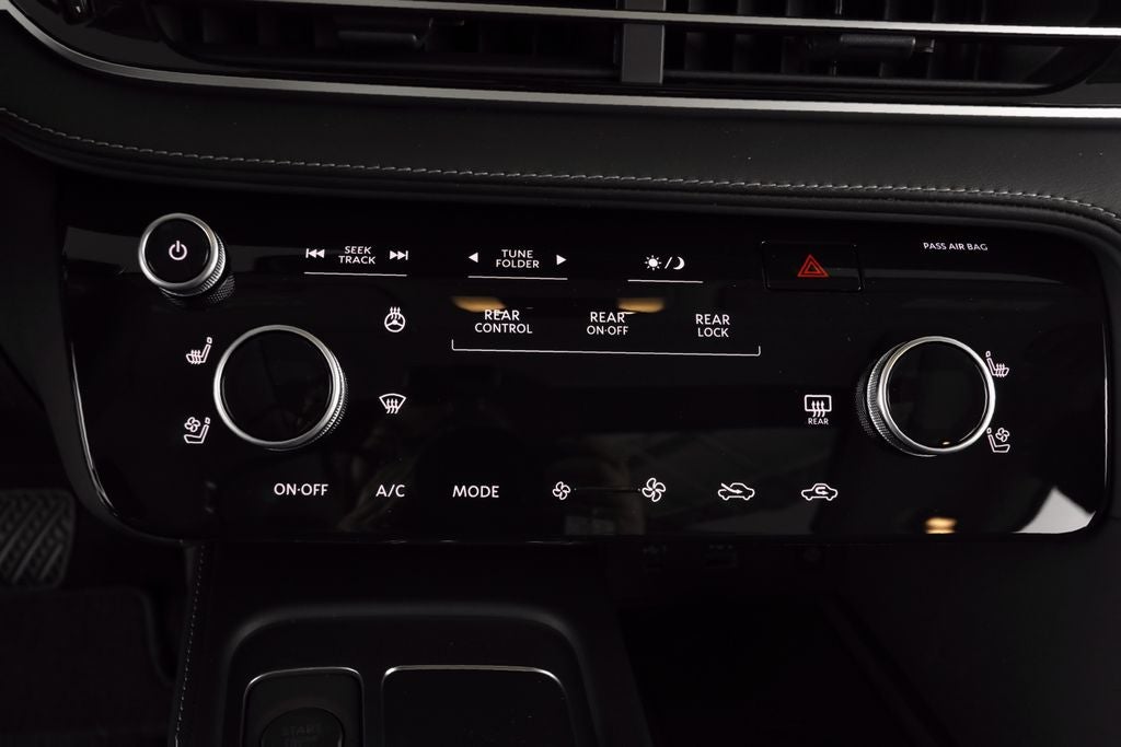 2024 INFINITI QX60 LUXE