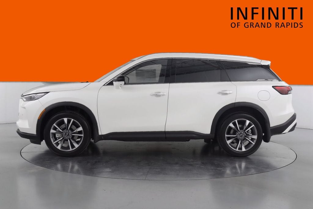 2024 INFINITI QX60 LUXE