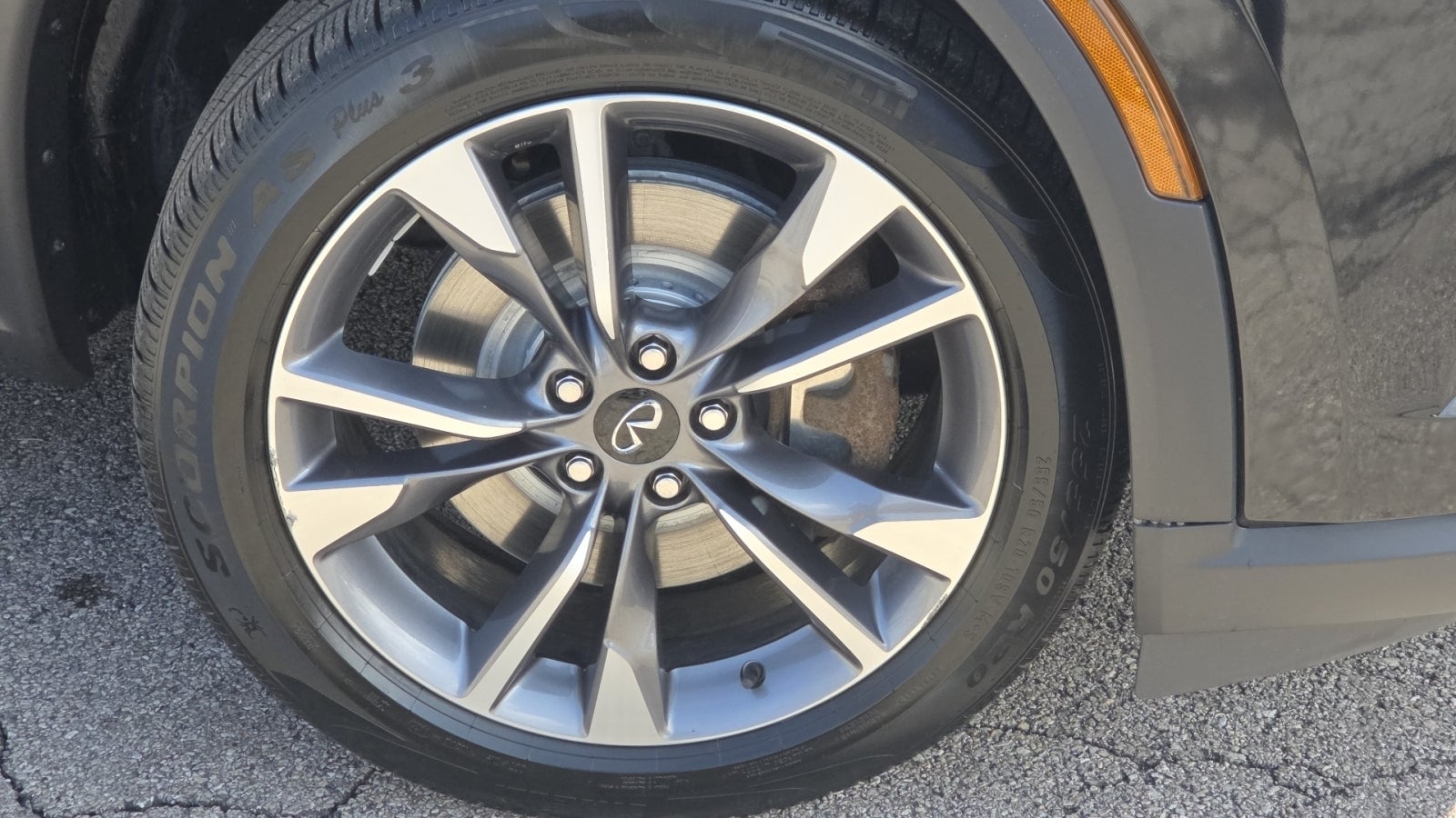 2022 INFINITI QX60 LUXE