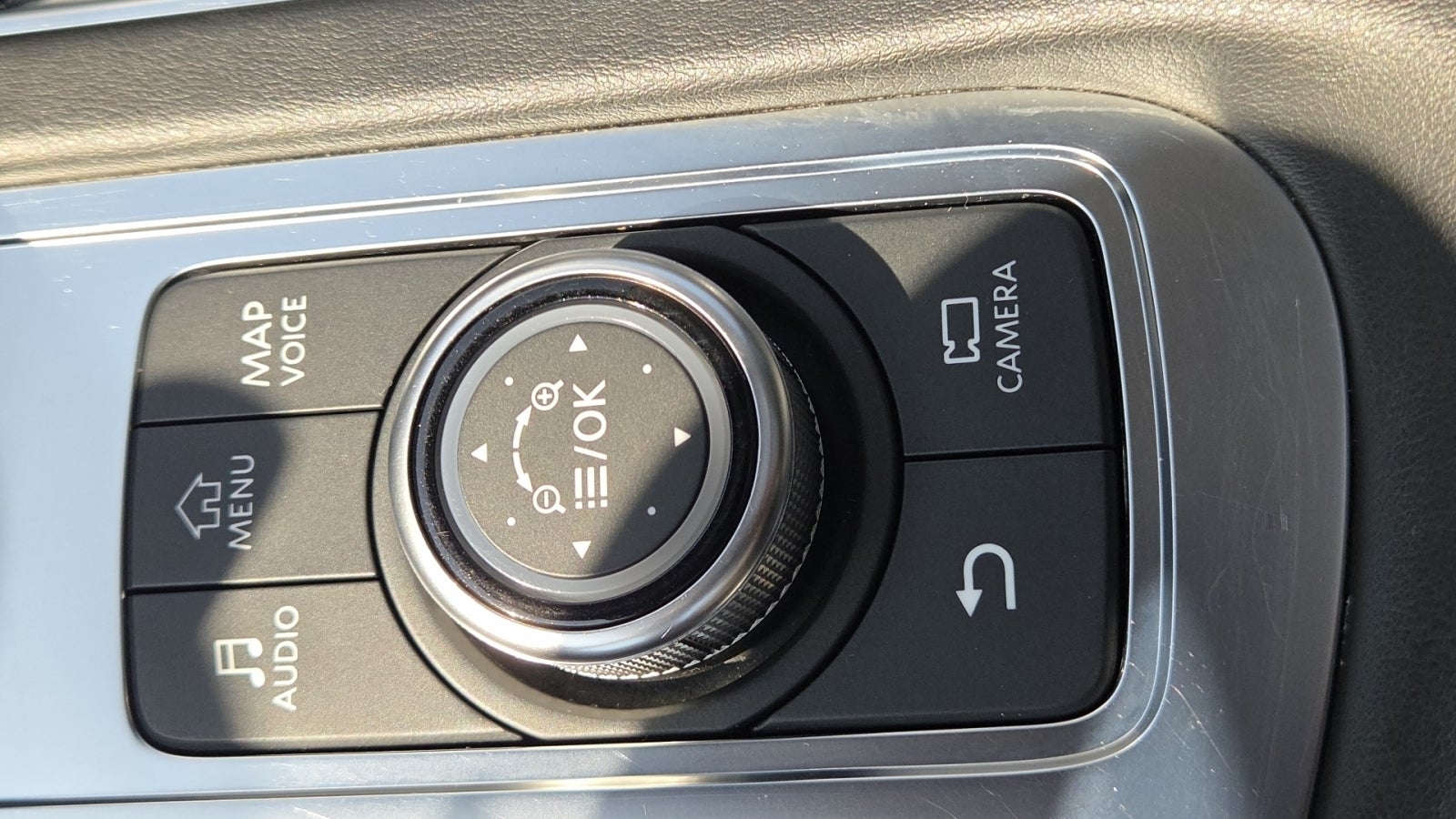 2022 INFINITI QX60 LUXE