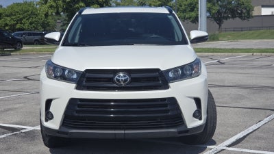 2019 Toyota Highlander SE