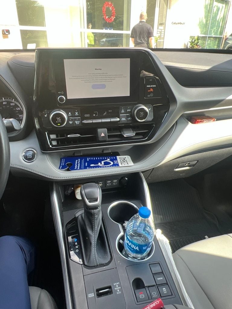 2023 Toyota Highlander XLE