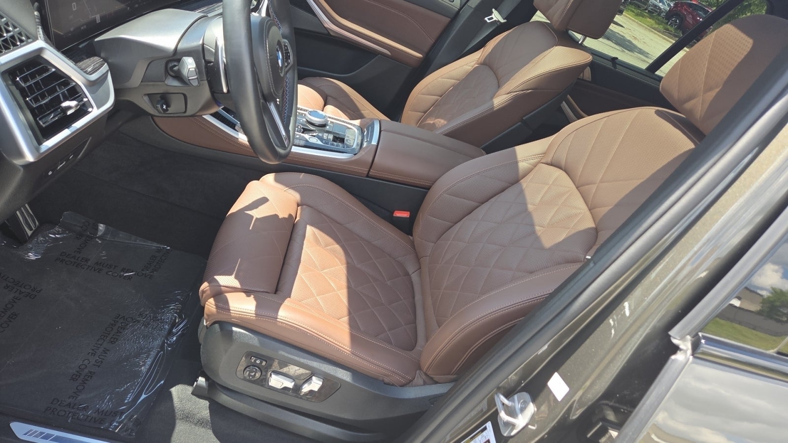 2025 BMW X5 M60i
