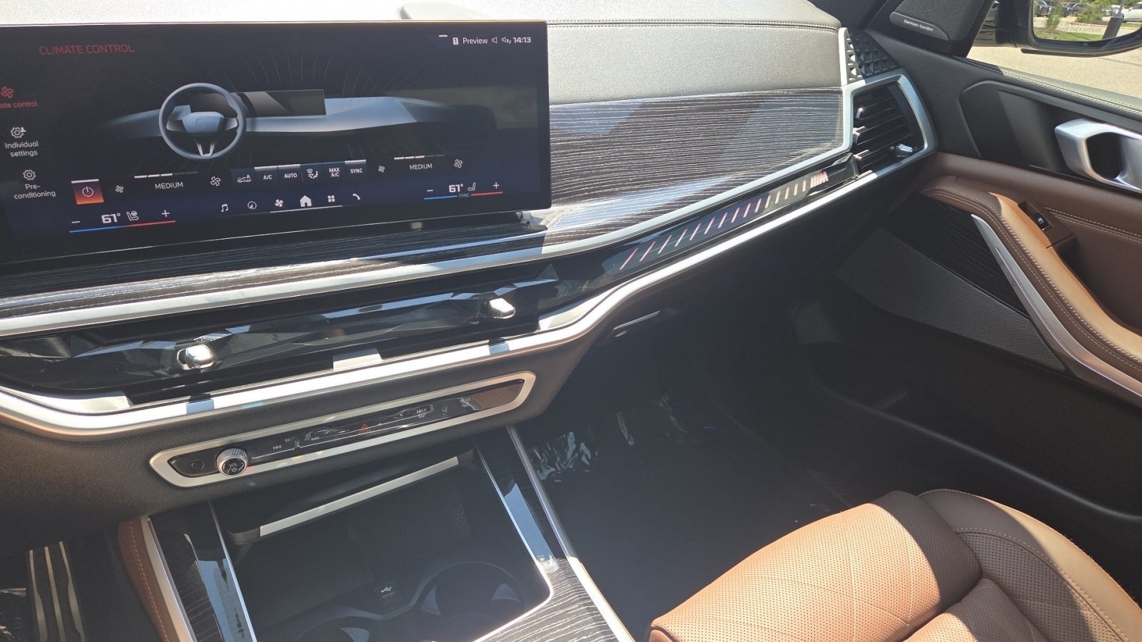 2025 BMW X5 M60i