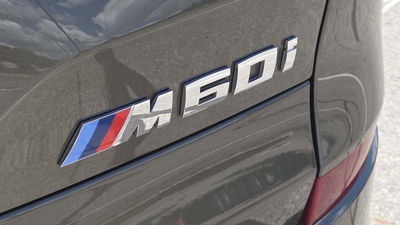 2025 BMW X5 M60i