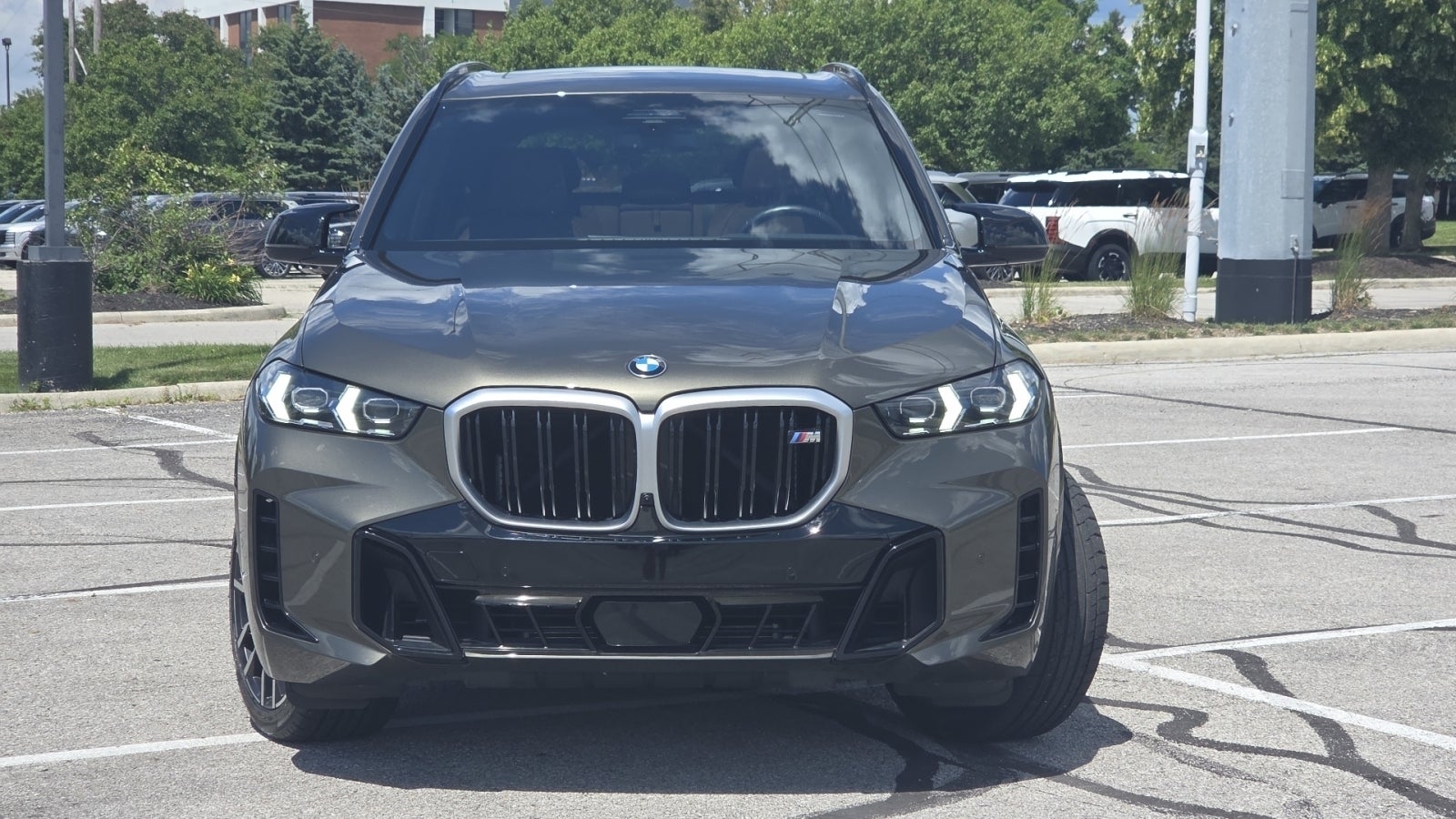 2025 BMW X5 M60i