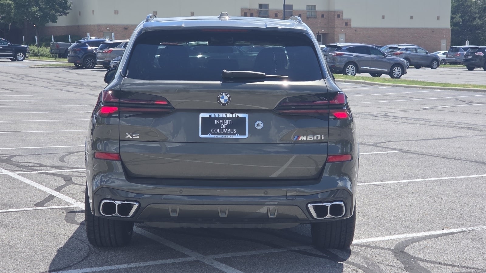2025 BMW X5 M60i