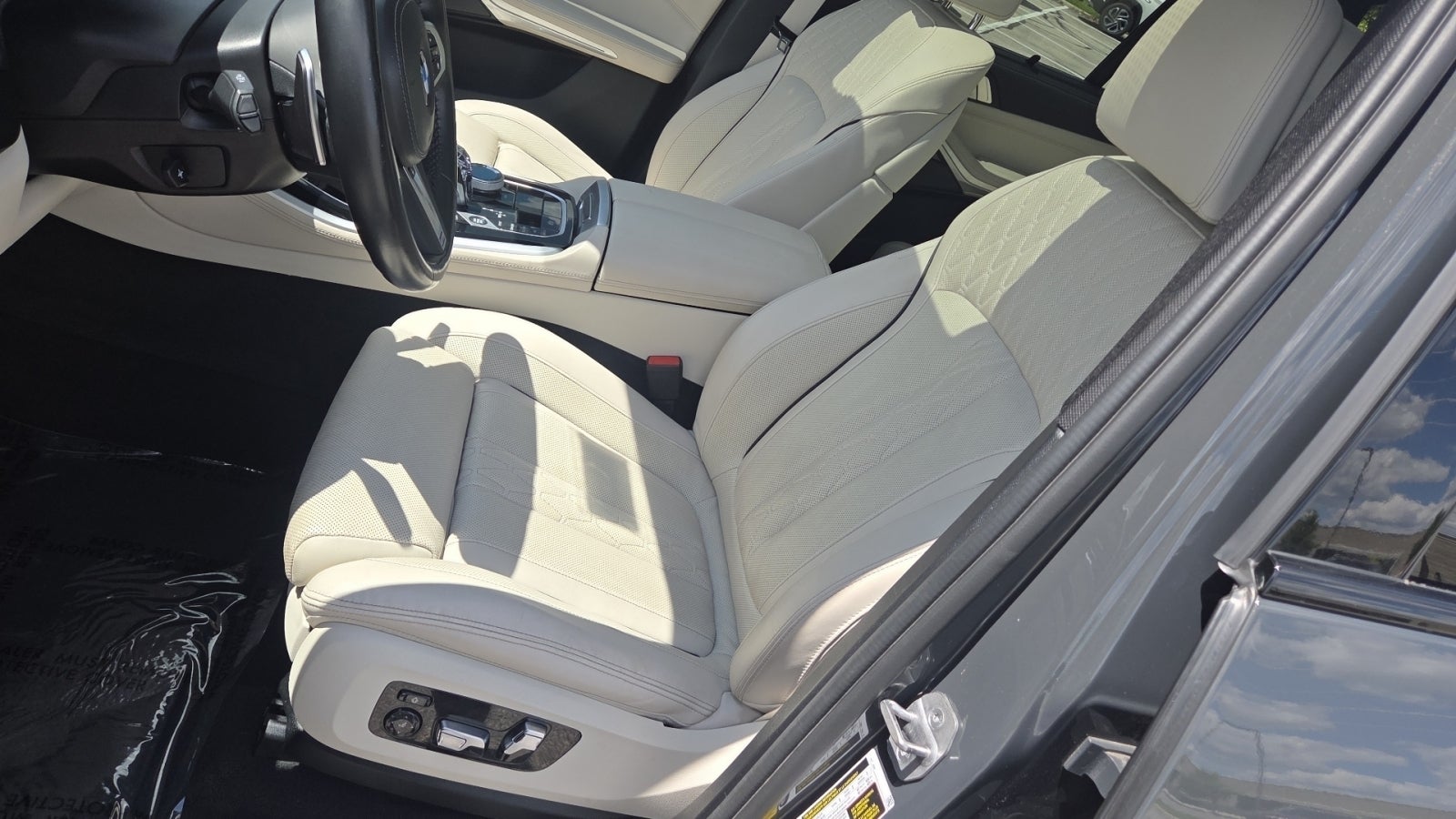 2023 BMW X5 M50i