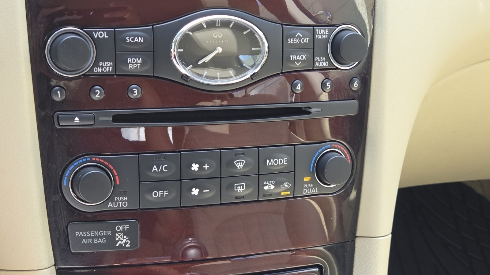 2017 INFINITI QX50 Base