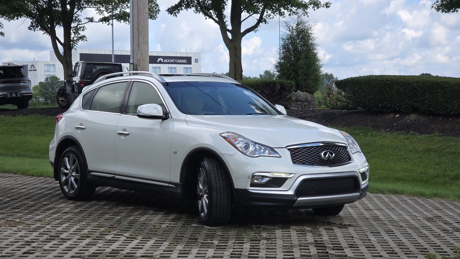 2017 INFINITI QX50 Base
