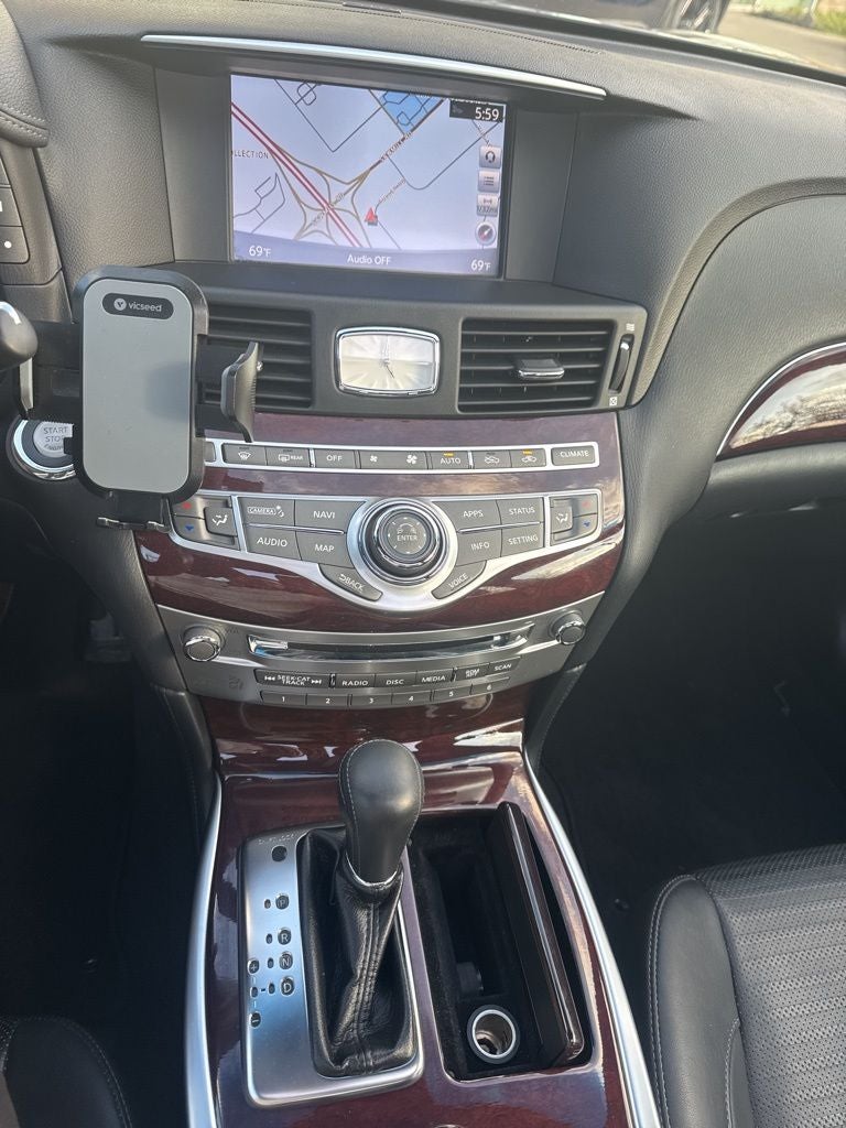 2018 INFINITI Q70 3.7X