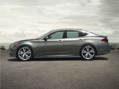2017 INFINITI Q70 3.7X