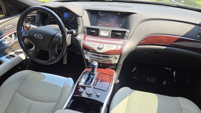 2017 INFINITI Q70 3.7X