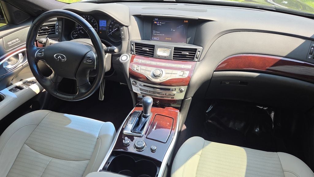 2017 INFINITI Q70 3.7X
