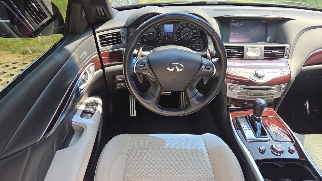 2017 INFINITI Q70 3.7X