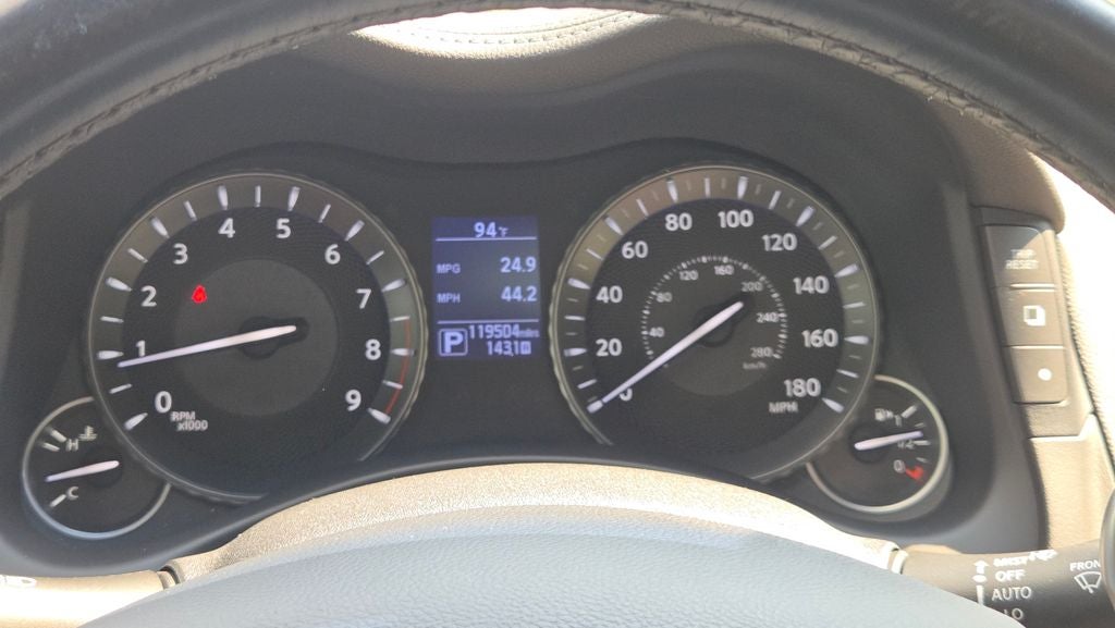 2017 INFINITI Q70 3.7X