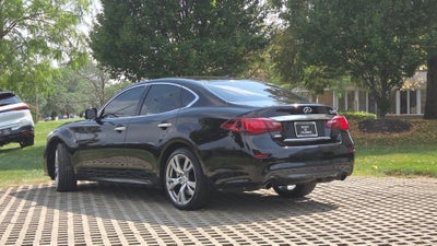 2017 INFINITI Q70 3.7X