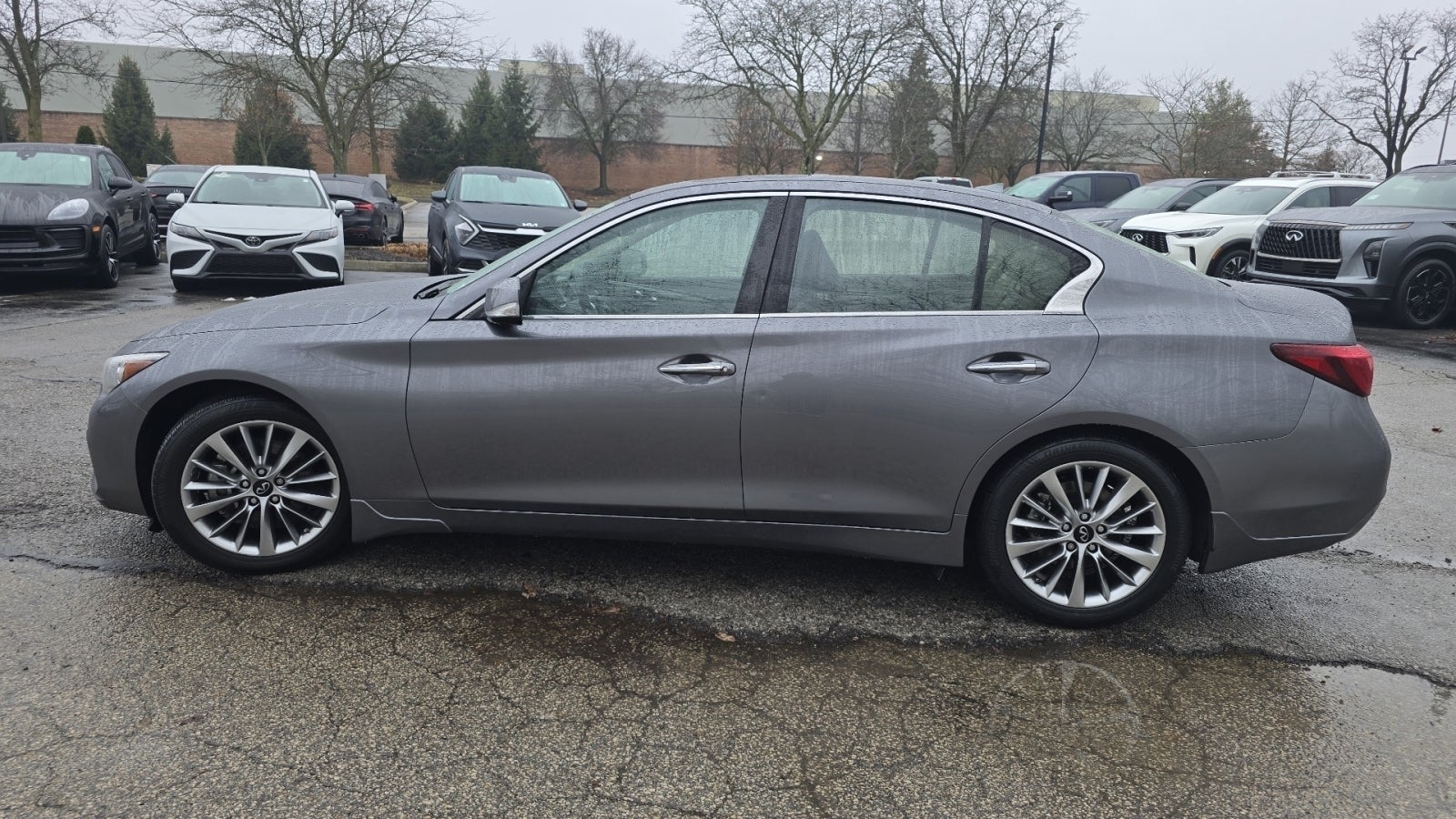 2022 INFINITI Q50 LUXE